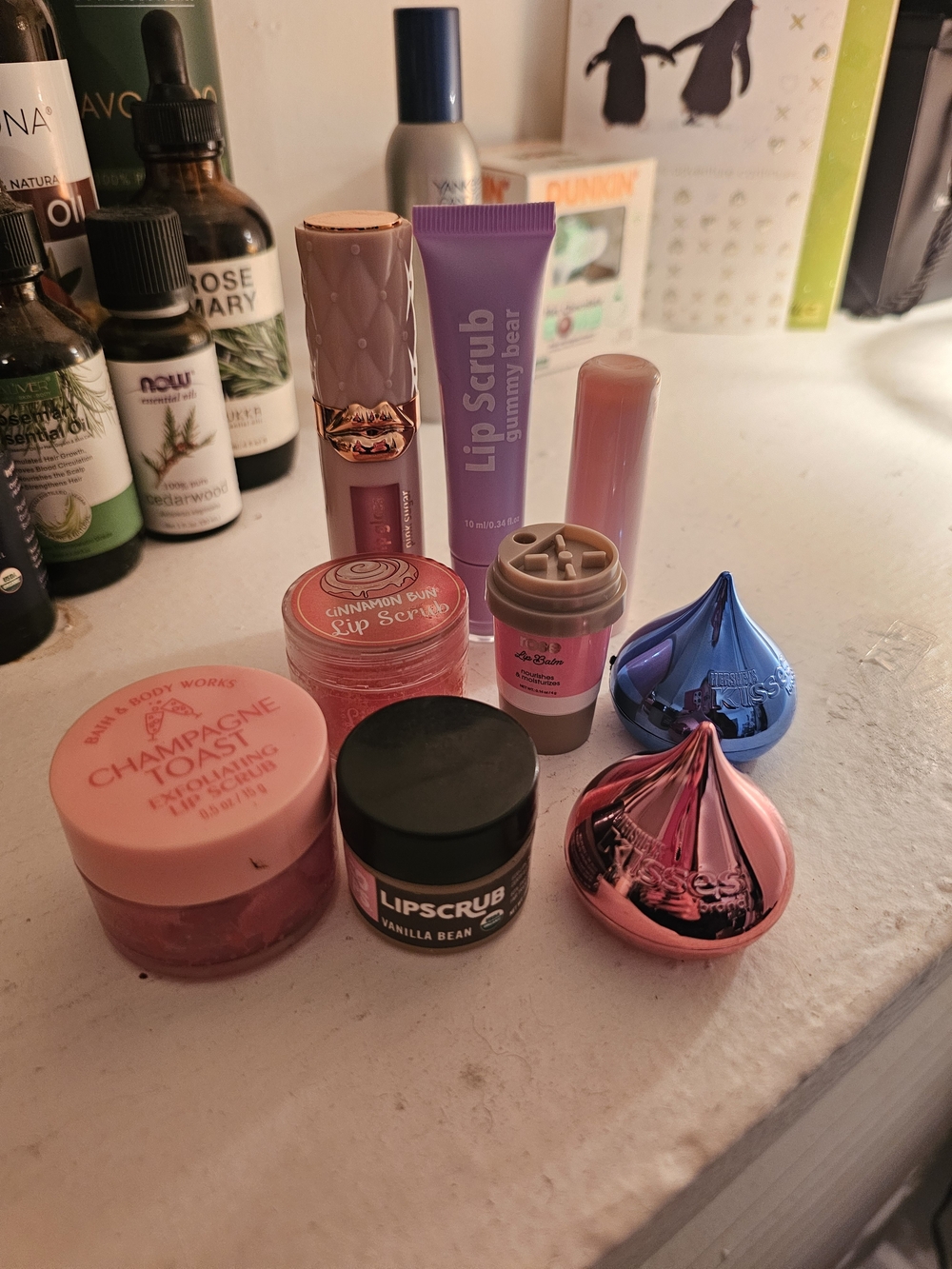 Assorted Women’s Lip Care Kit – Pink Lip Scrubs & Balms